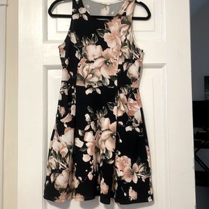 Floral Dress with Pockets